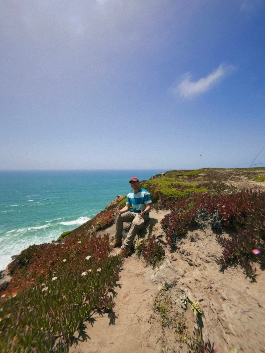 Albert Santos: Blending Electronic and Alternative Sounds with Soulful Reflections