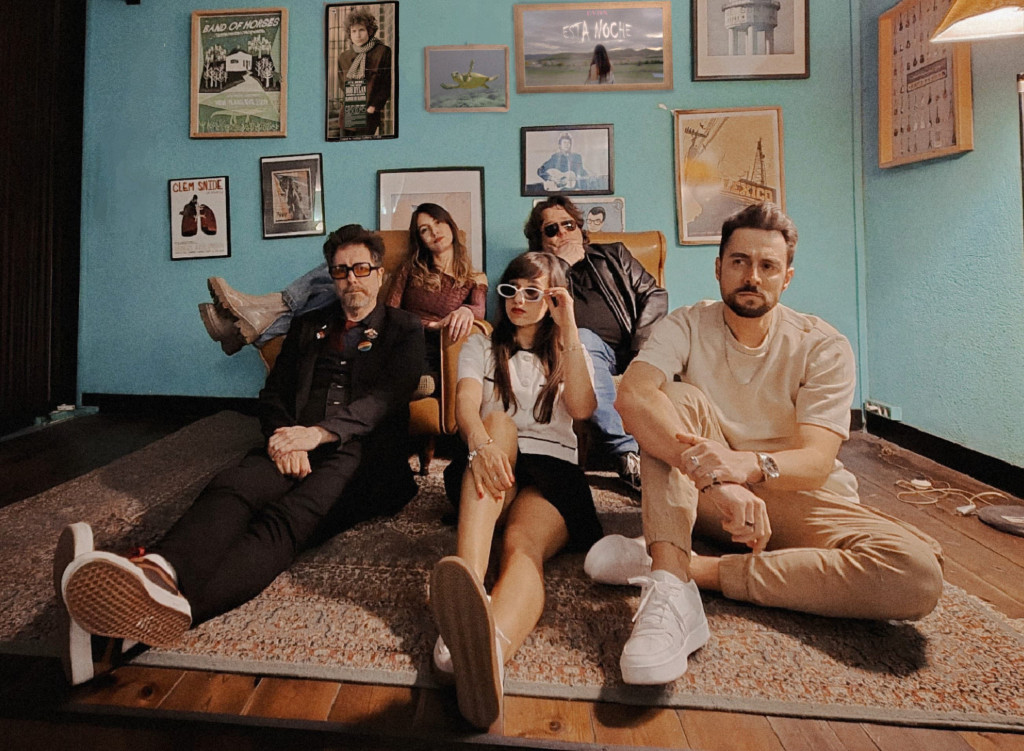 El Viaje de Noa: A Synth-Pop Journey Rooted in Emotion and Evolution