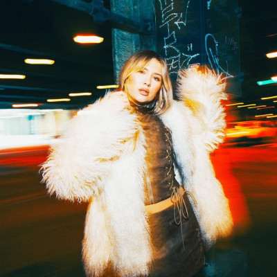 Mimi Webb Discusses Her Evolution in Music: A Journey of Change and Discovery