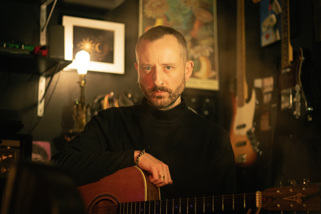 Aaronn: The Artist With a Pulse on the Universe