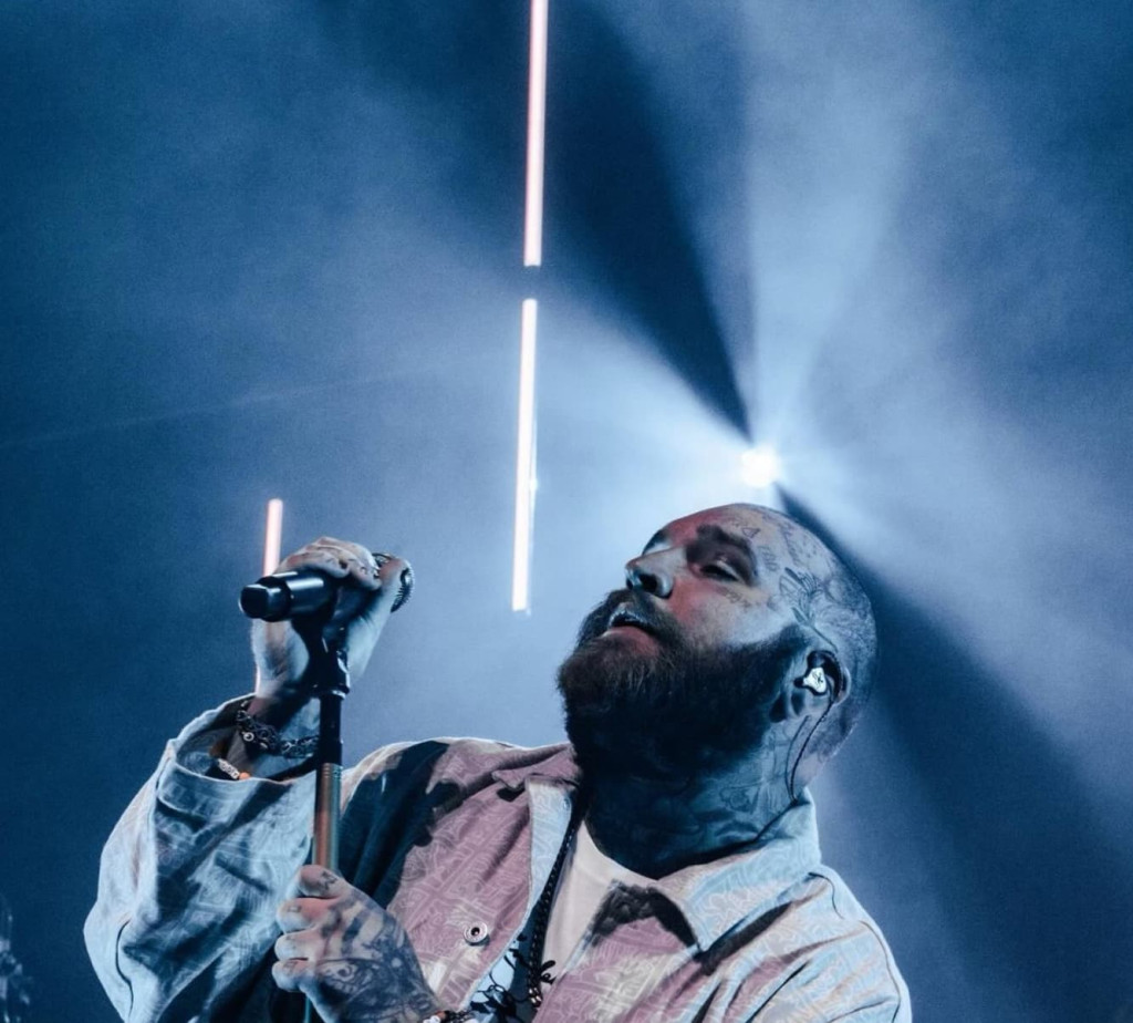 Teddy Swims: Breaking Genre Barriers with Authenticity and Heart