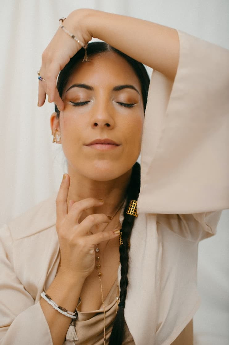 Julia Samadhi: A Sonic Journey of Emotion and Transformation