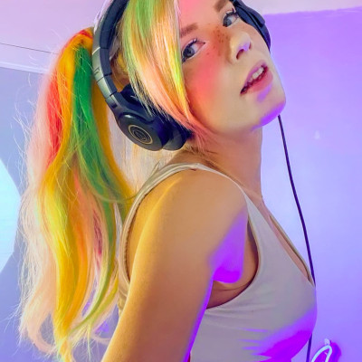 Clara Venice Isn’t Just Making Music—She’s Rewiring How We Feel It