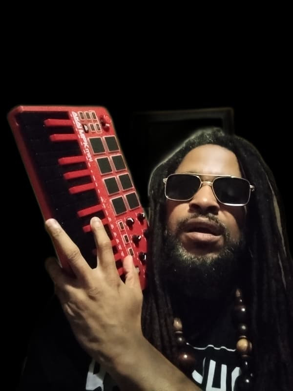 Truebeatz: Crafting Seductive R&B Soundscapes for TV and Beyond