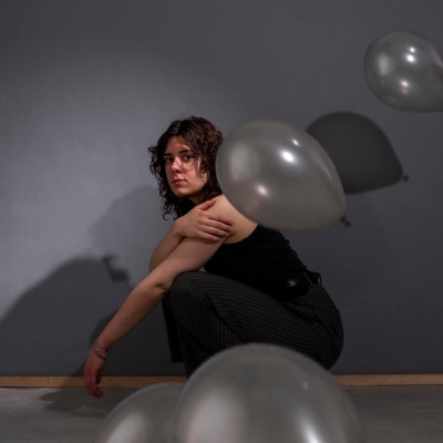 Evie Calabasas: Weaving Emotions into Melodies, A Journey in Music